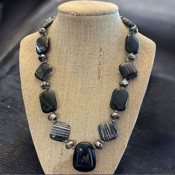 Handcrafted Black Banded Genuine Agate & Marble Agate Necklace 18” - Picture 1 of 8